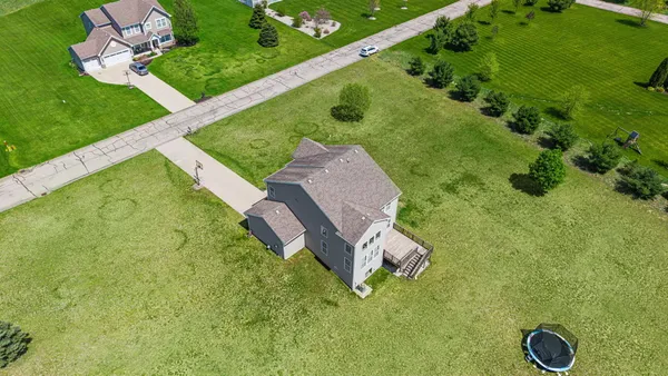 $474,900 | 8534 East Barber Ridge Drive, Alto, MI 49302