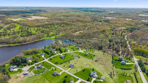 $474,900 | 8534 East Barber Ridge Drive, Alto, MI 49302