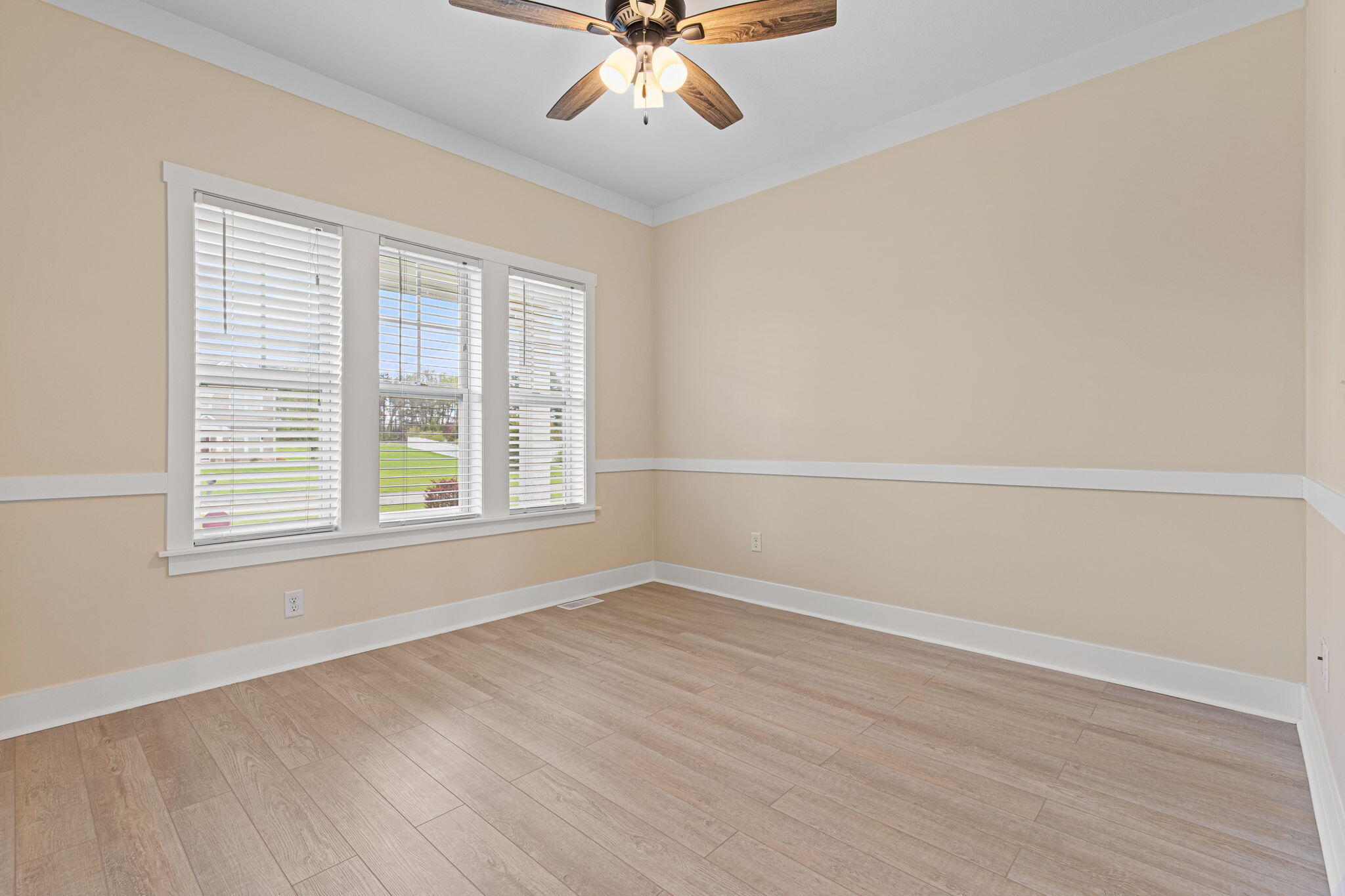 8534 East Barber Ridge Drive Alto, MI 49302 - Photo 10 of 73 9-web-or-mls-024