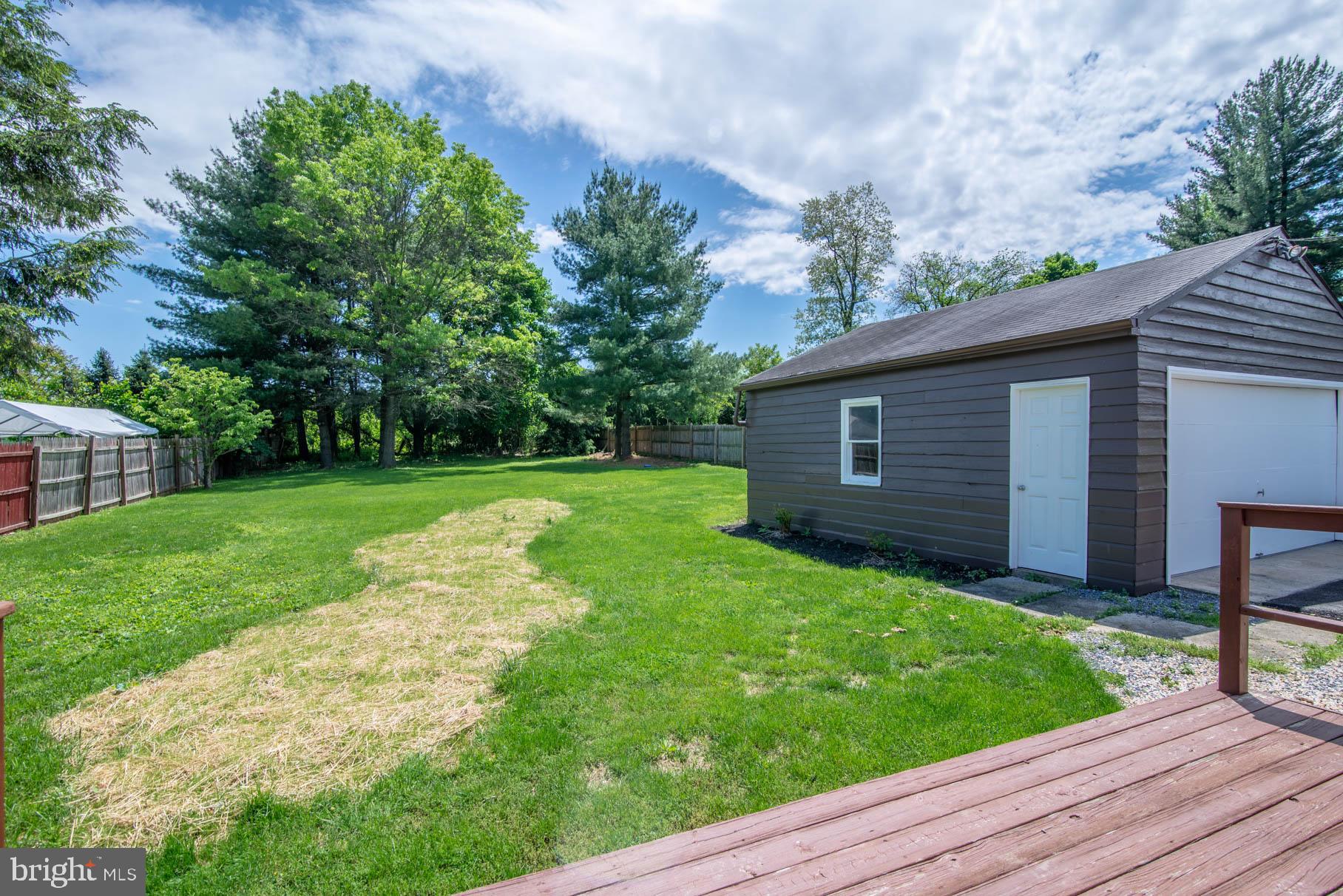6068 Old Hanover Road Spring Grove, PA 17362 - Photo 8 of 46