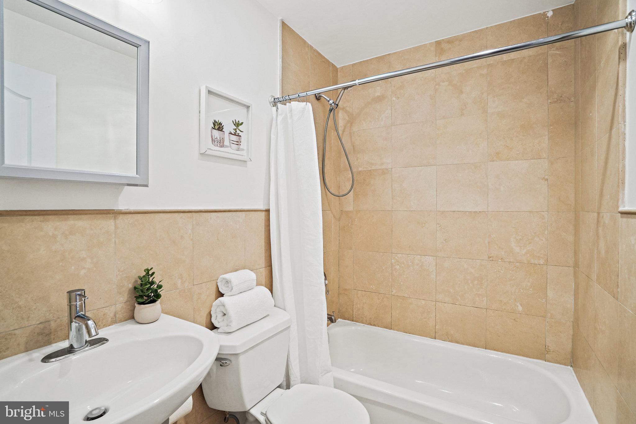 1816 Kalorama Road Northwest, Unit 101 Washington, DC 20009 - Photo 10 of 18 Gallery Image 10