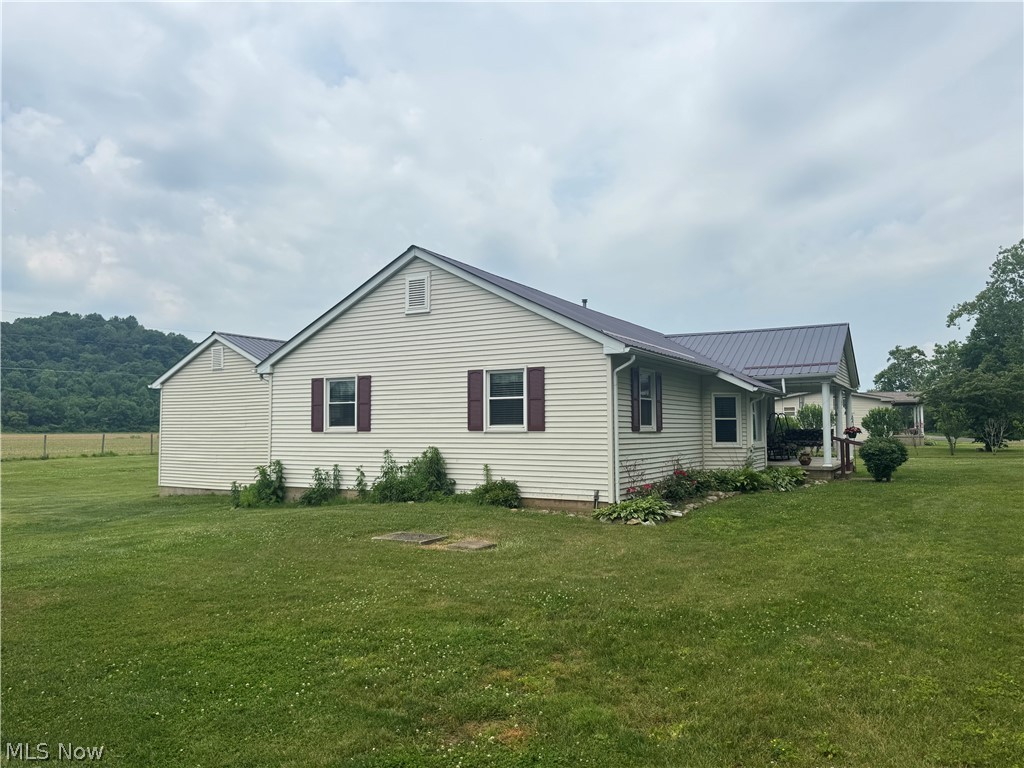 7885 Old River Road Philo, OH 43771 - Photo 5 of 28