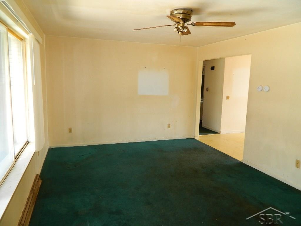 1220 North Center Road Saginaw, MI 48638 - Photo 2 of 13 31236326-1.JPG