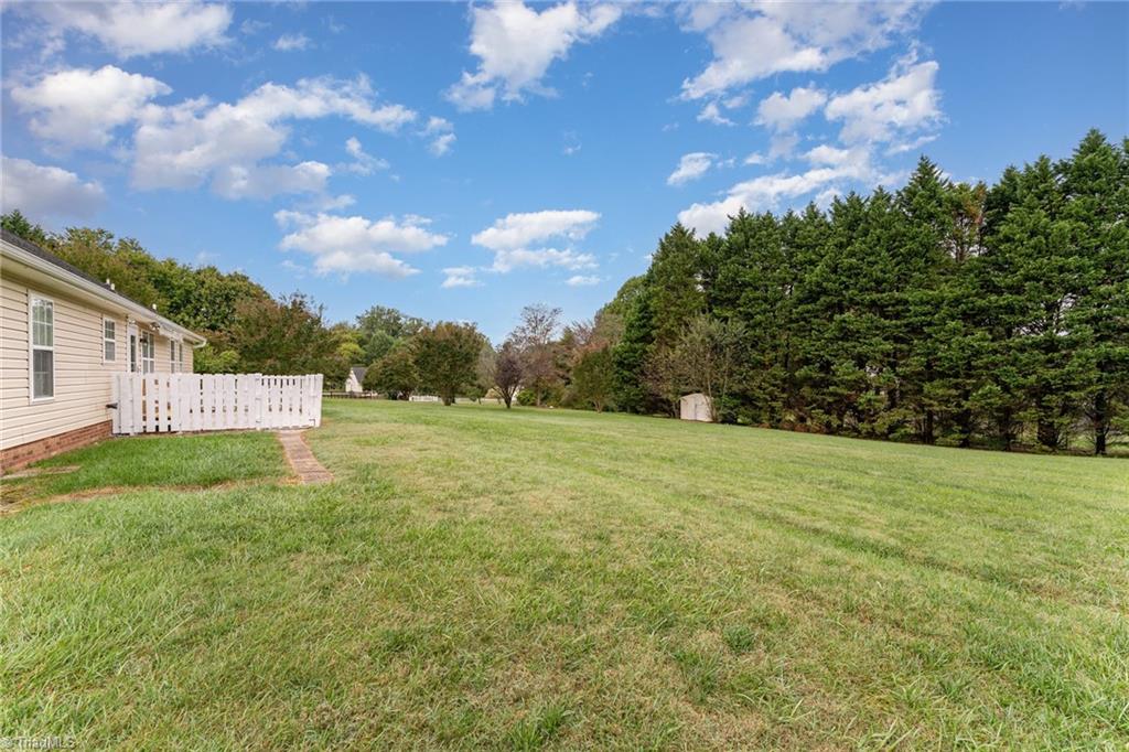 6310 Hampton Knoll Road Clemmons, NC 27012 - Photo 18 of 26 Gallery Image 18