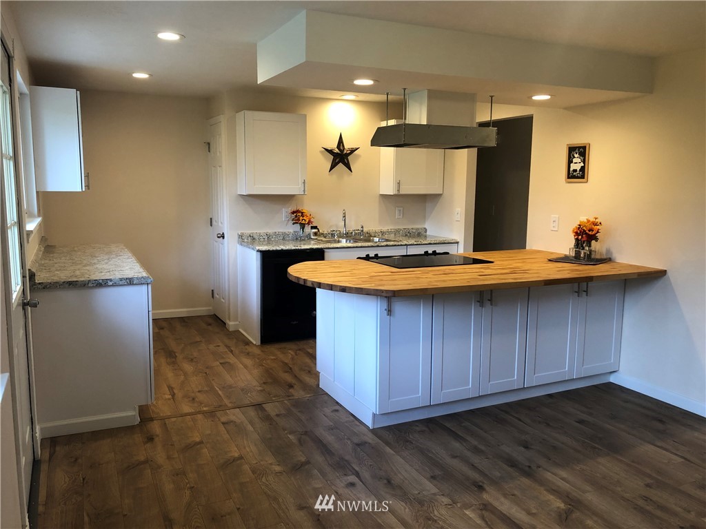 109 Raintree Loop Southeast Rainier, WA 98576 - Photo 10 of 16