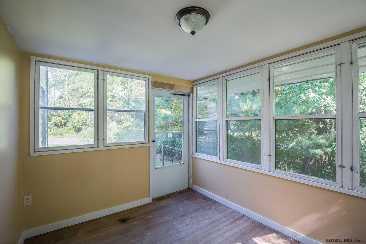 187 Maclachlan Road Amsterdam, NY 12010 - Photo 11 of 17 Photo 11