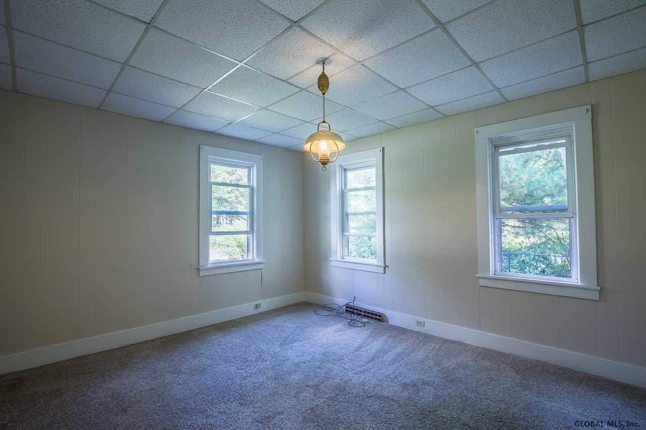 187 Maclachlan Road Amsterdam, NY 12010 - Photo 13 of 17 Photo 13