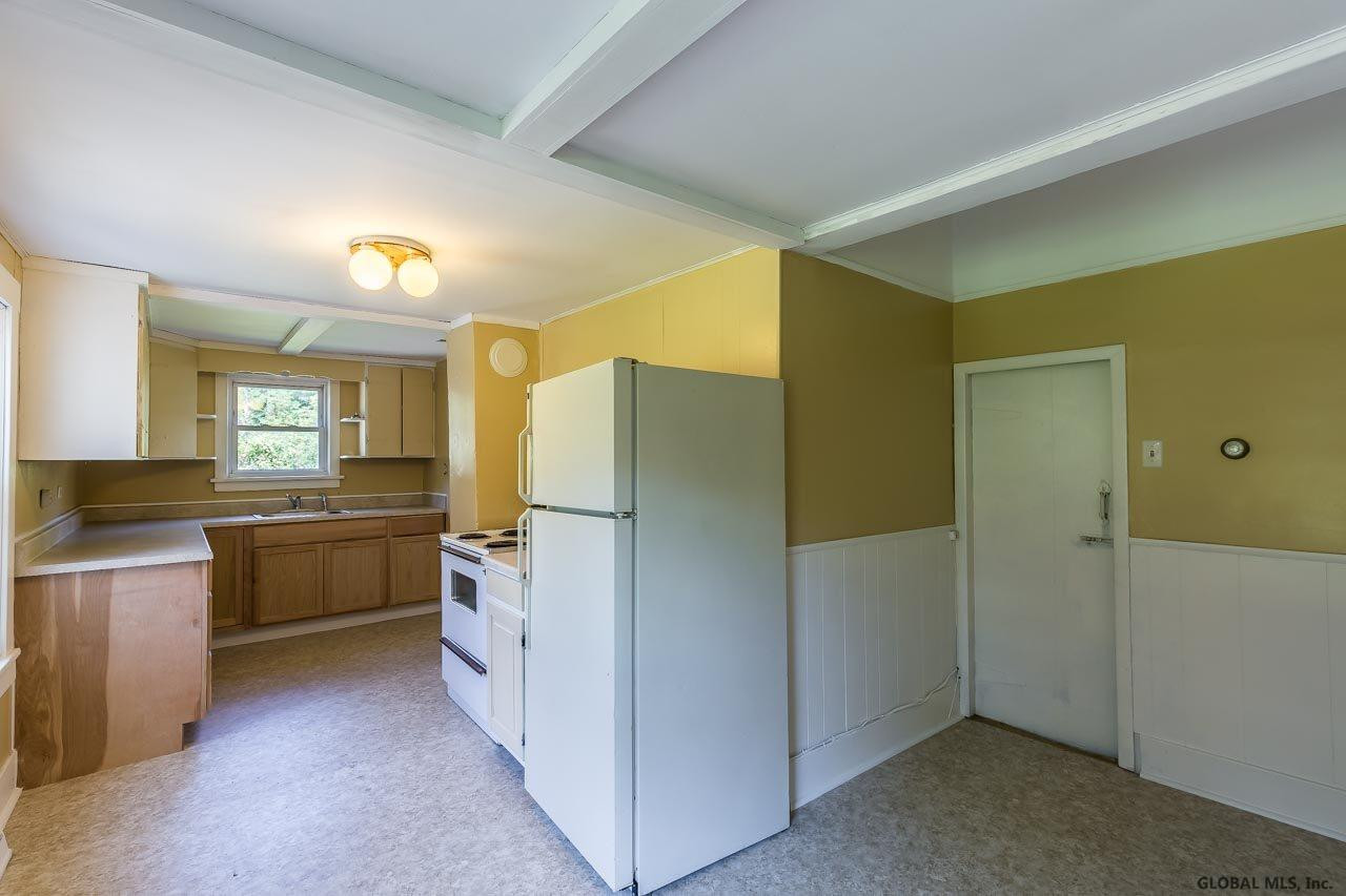 187 Maclachlan Road Amsterdam, NY 12010 - Photo 6 of 17 Photo 6
