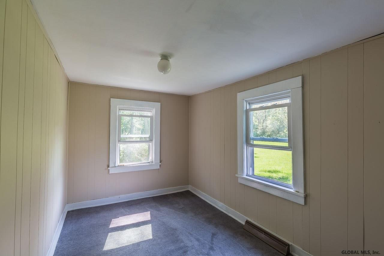 187 Maclachlan Road Amsterdam, NY 12010 - Photo 9 of 17 Photo 9