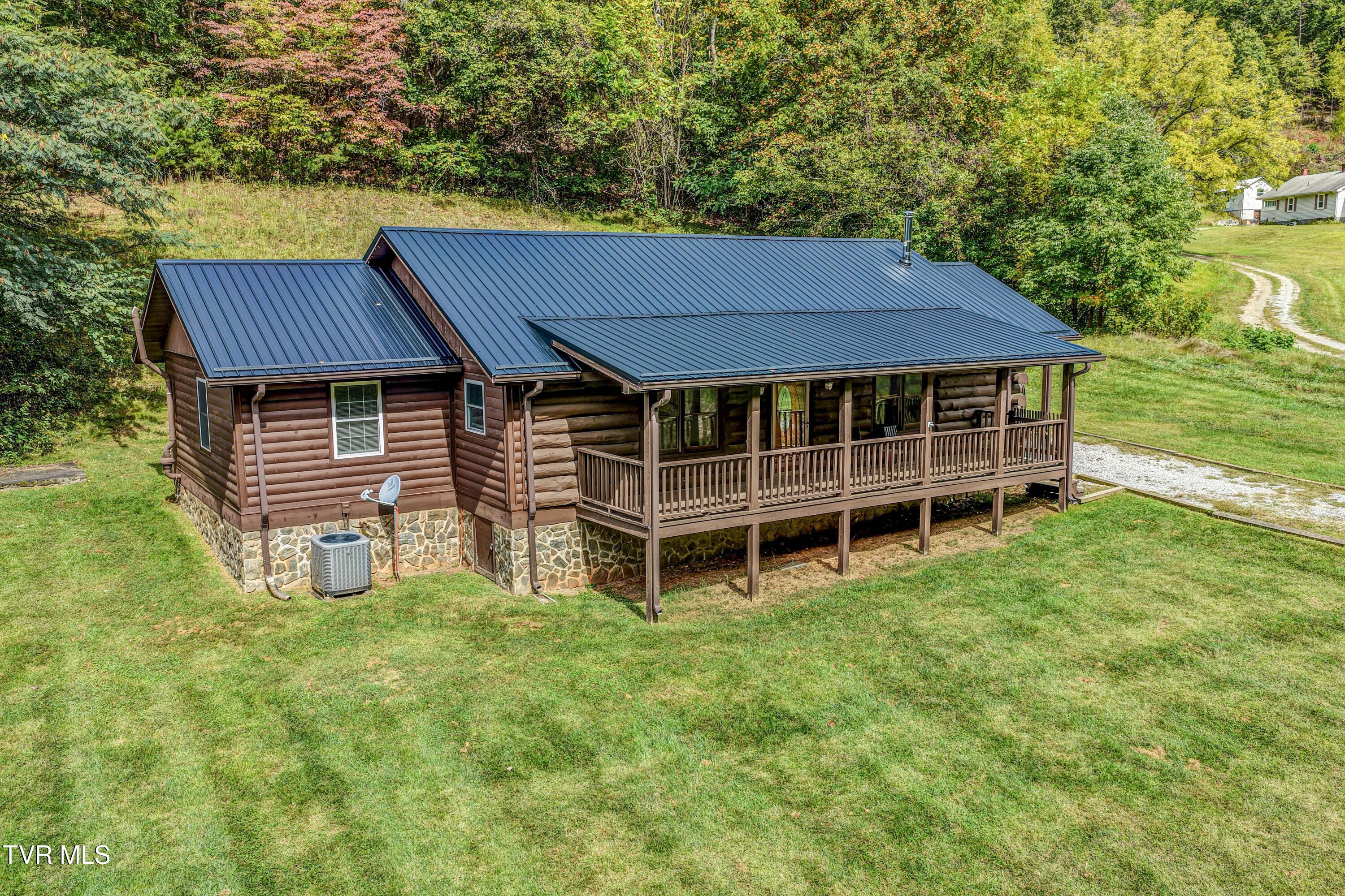 366 Judge Ben Allen Road Elizabethton, TN 37643 - Photo 1 of 48 DJI_20250930122020_0071_DAnd4more
