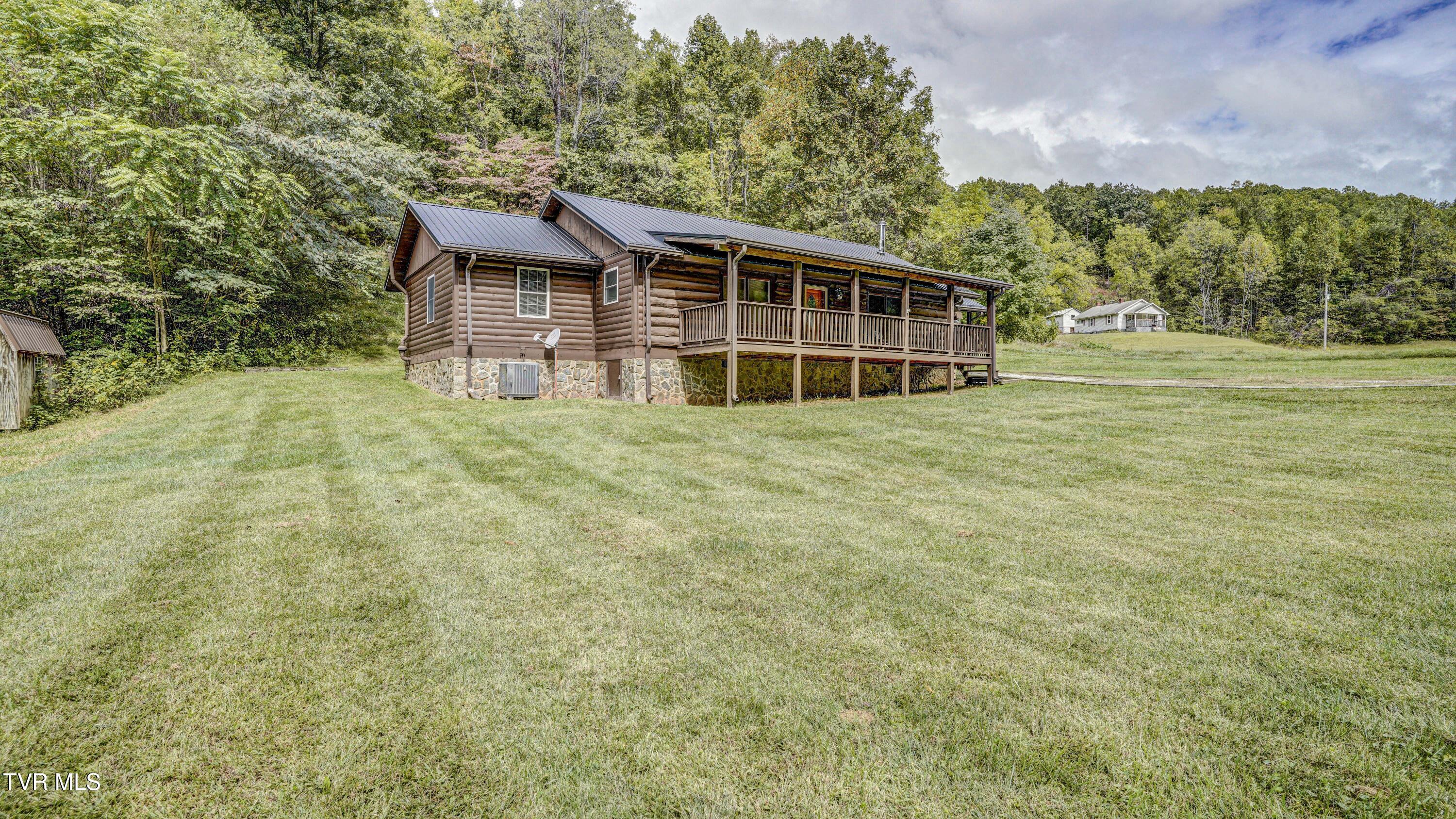 366 Judge Ben Allen Road Elizabethton, TN 37643 - Photo 5 of 48 _DSC0744_5_6_7_8
