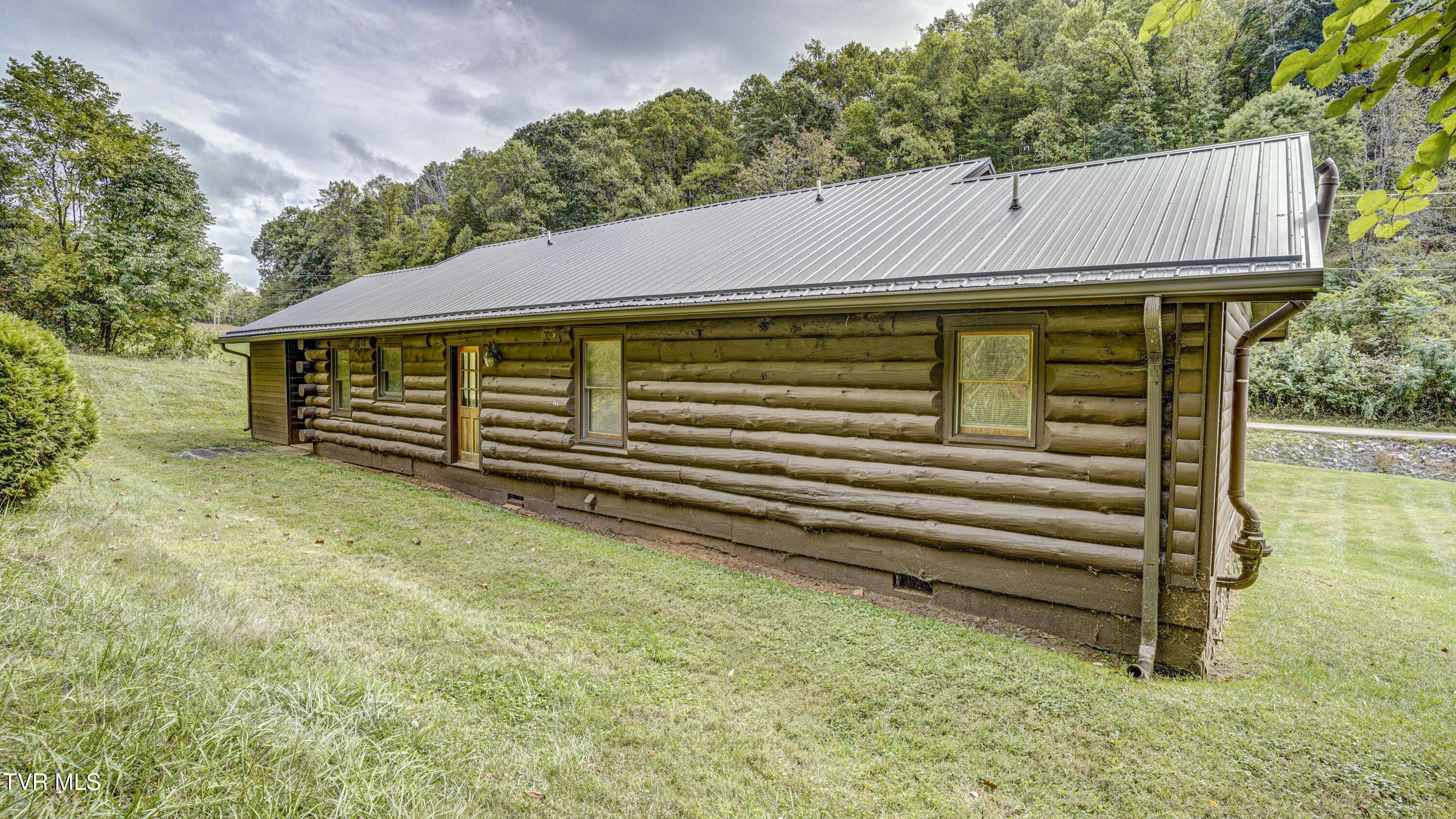 366 Judge Ben Allen Road Elizabethton, TN 37643 - Photo 8 of 48 _DSC0764_5_6_7_8