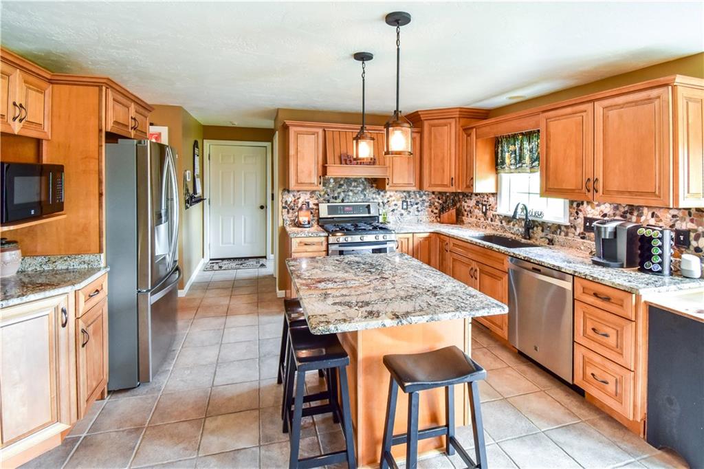 126 Redcut Lodge Road Latrobe, PA 15650 - Photo 6 of 25 Gallery Image 6