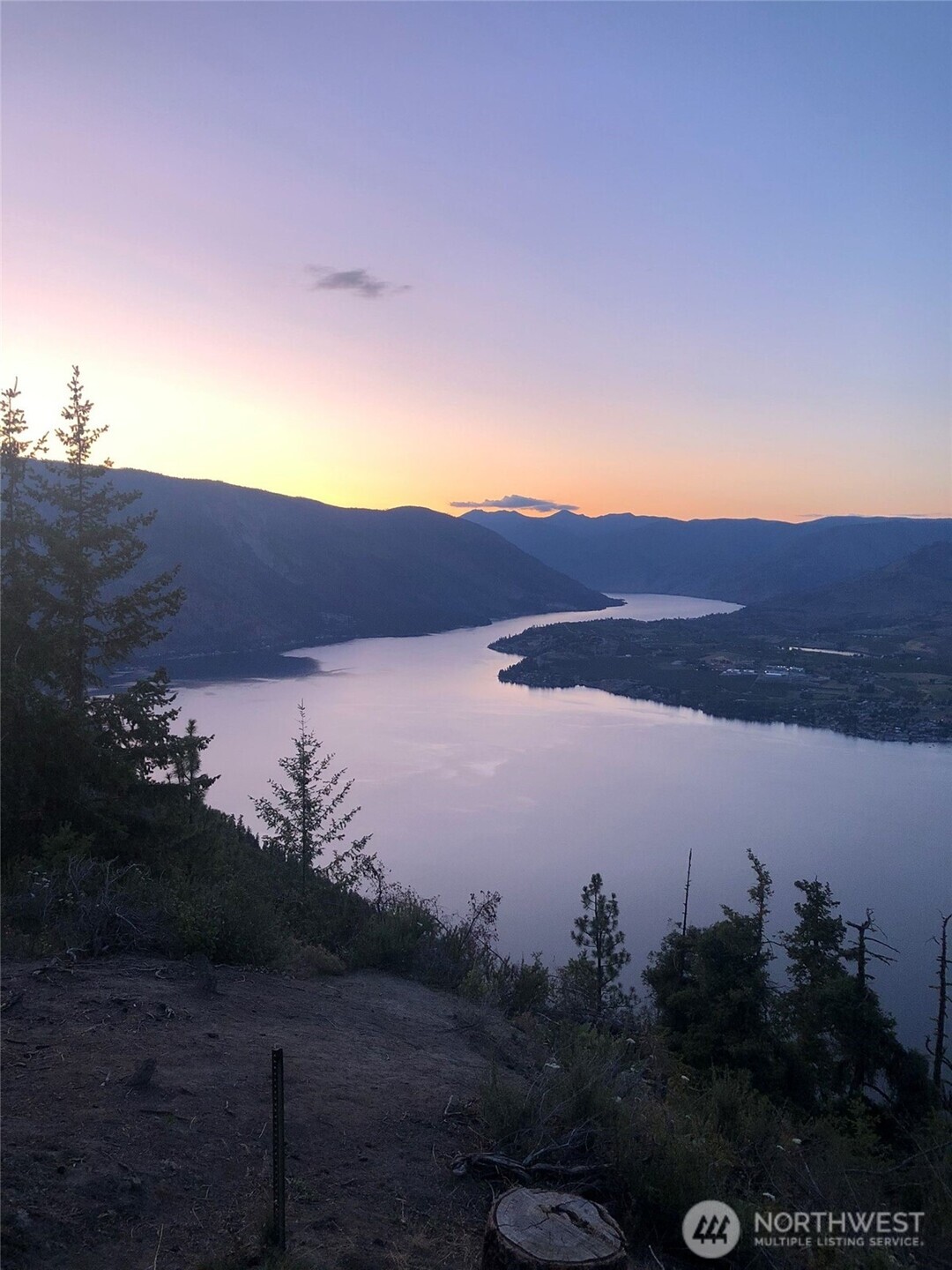 2650 South Lakeshore Road Chelan, WA 98816 - Photo 10 of 10 a view of lake and mountain