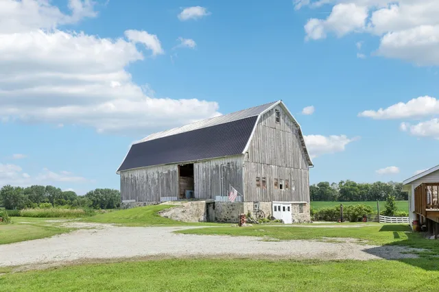 $499,900 | N3820 Fairwood Road, Reeseville, WI 53579