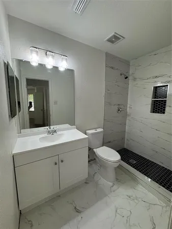 $1,800 | 2009 Brook Meadow Drive, Forney, TX 75126