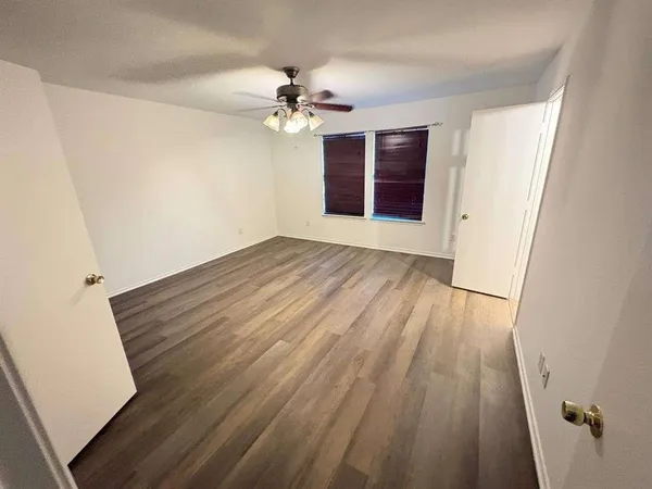 $1,800 | 2009 Brook Meadow Drive, Forney, TX 75126
