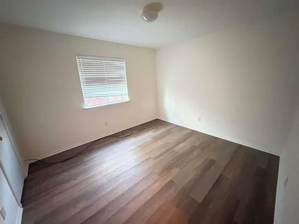 $1,800 | 2009 Brook Meadow Drive, Forney, TX 75126