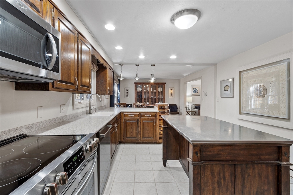 23 Bailey Road Berlin, MA 01503 - Photo 9 of 40 Gallery Image 9