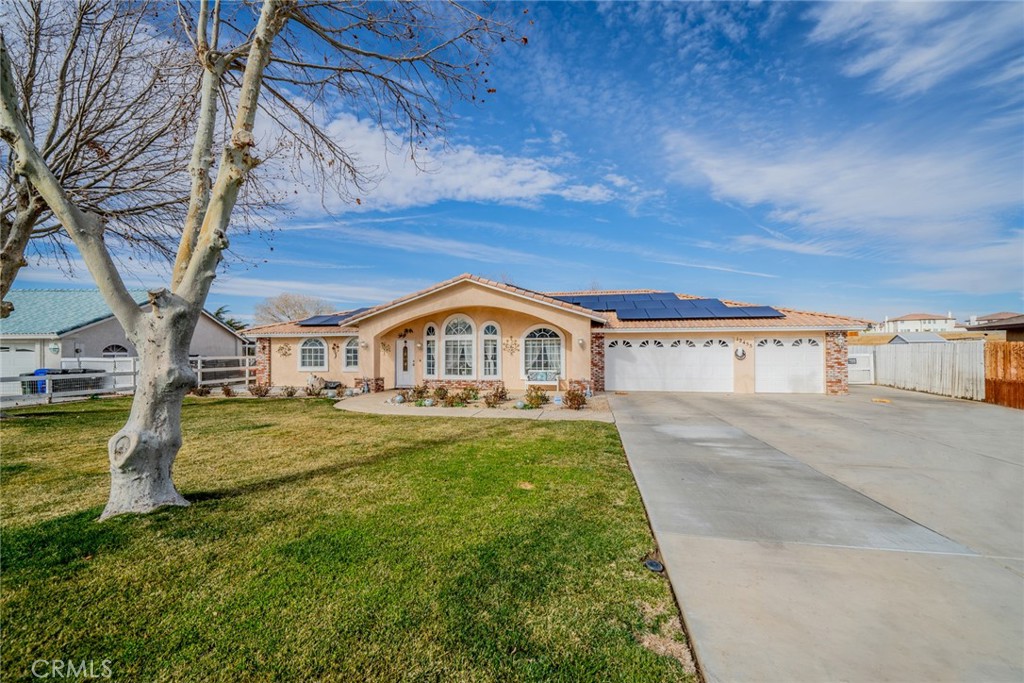 12455 Reata Road Apple Valley, CA 92308 - Photo 1 of 1 Front