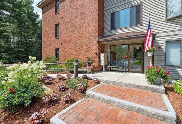 $345,000 | 500 Candlewood Park, Unit 13, Nashua, NH 03062