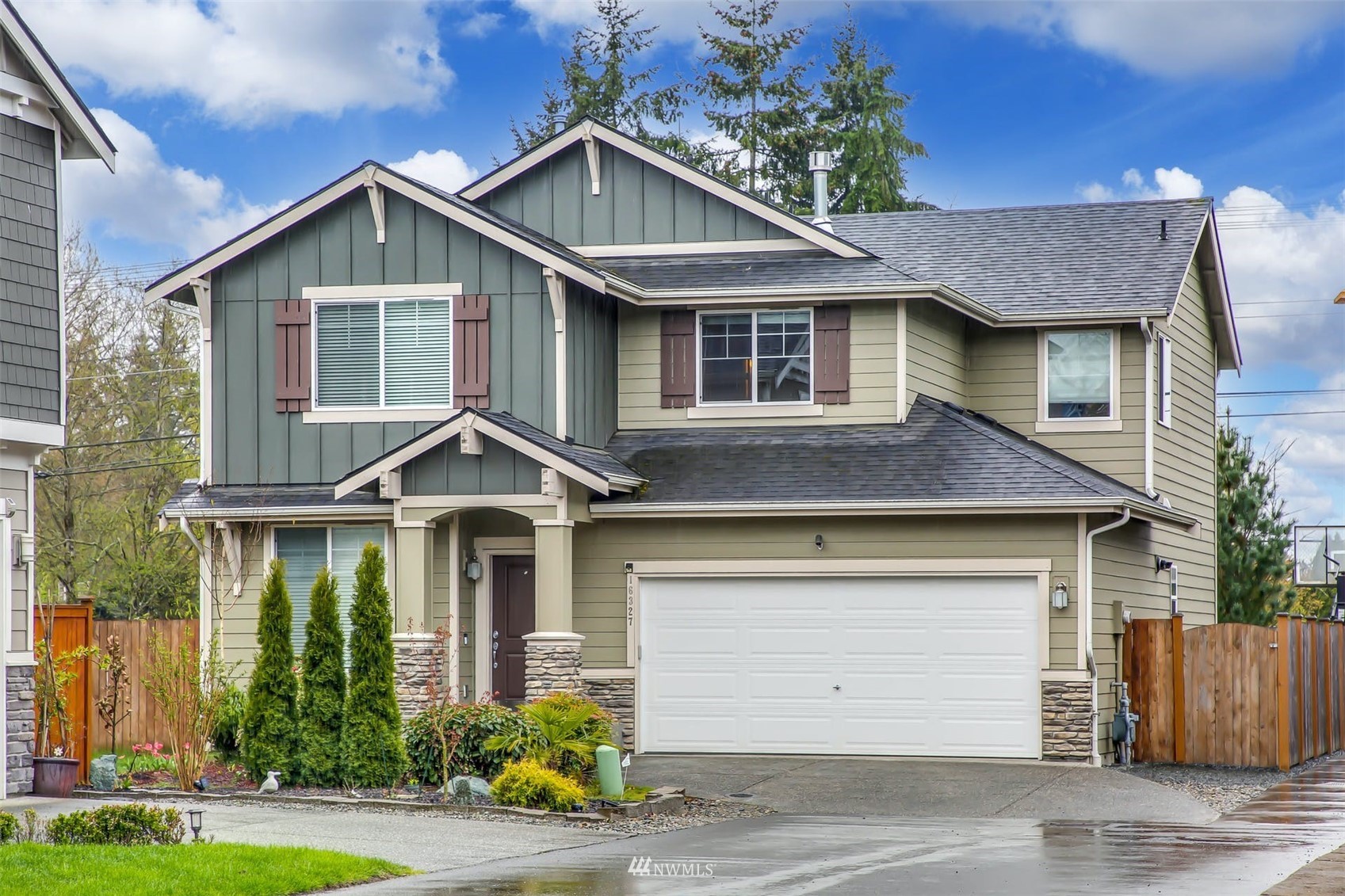 16327 5th Drive Southeast Bothell, WA 98012 - Photo 2 of 30 Gallery Image 2