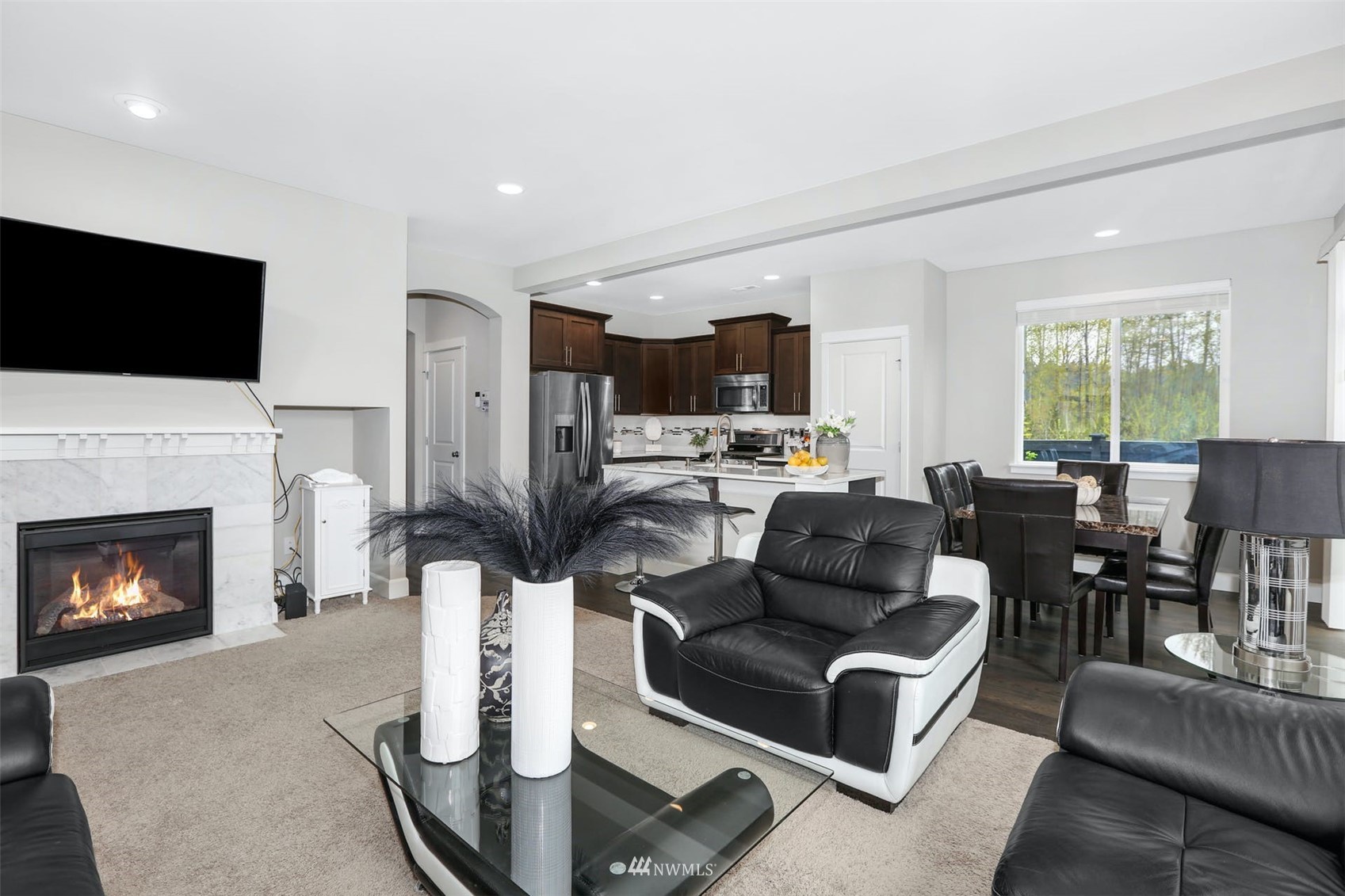 16327 5th Drive Southeast Bothell, WA 98012 - Photo 7 of 30 Gallery Image 7