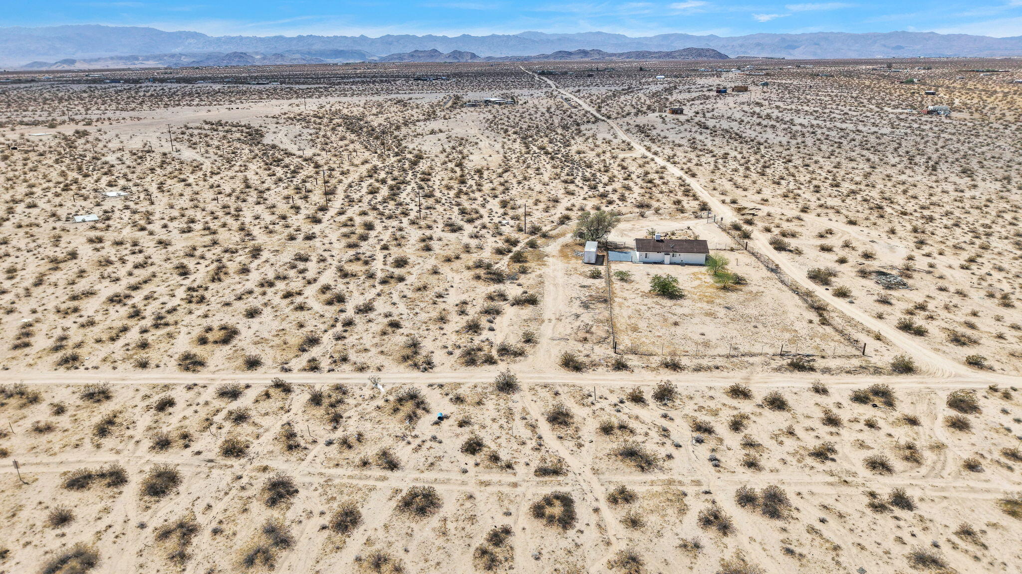 133 Cascade Road Joshua Tree, CA 92252 - Photo 36 of 43 36-web-or-mls-DJI_20260810110444_0583_D_
