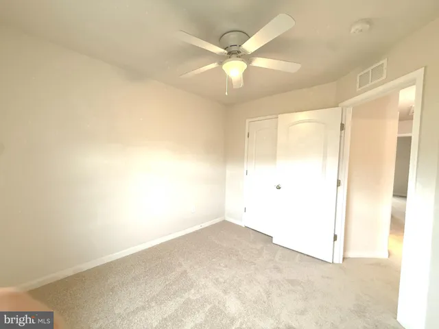 $2,075 | 189 Magellan Drive, Martinsburg, WV 25404