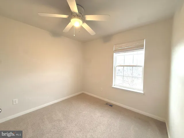 $2,075 | 189 Magellan Drive, Martinsburg, WV 25404