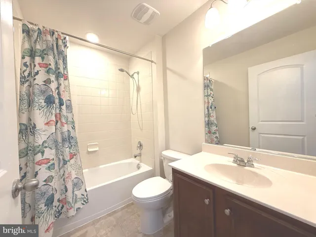 $2,075 | 189 Magellan Drive, Martinsburg, WV 25404