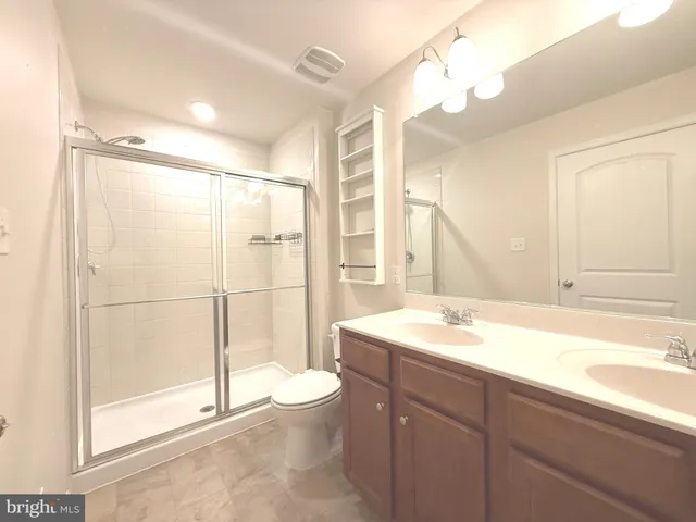 $2,075 | 189 Magellan Drive, Martinsburg, WV 25404