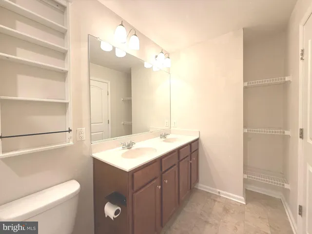 $2,075 | 189 Magellan Drive, Martinsburg, WV 25404