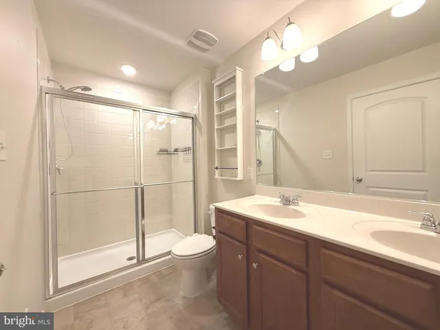 $2,100 | 189 Magellan Drive, Martinsburg, WV 25404