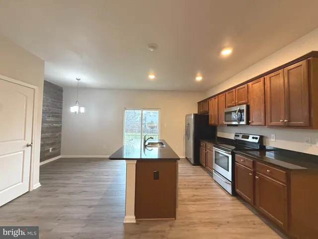 $2,100 | 189 Magellan Drive, Martinsburg, WV 25404