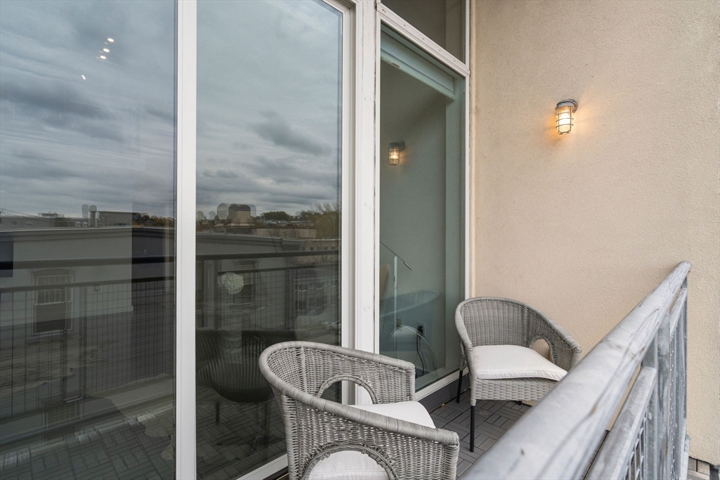 950 Broadway, Unit 14 Chelsea, MA 02150 - Photo 19 of 28