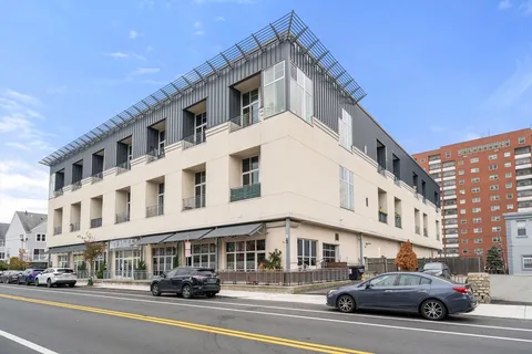 $469,000 | 950 Broadway, Unit 14, Chelsea, MA 02150