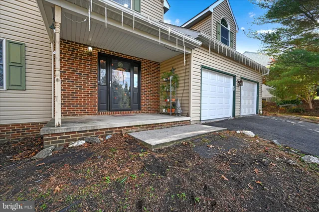 $550,000 | 1027 Keystone Drive, Lancaster, PA 17603