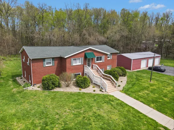 $599,900 | 10477 South Sprinkle Road, Vicksburg, MI 49097