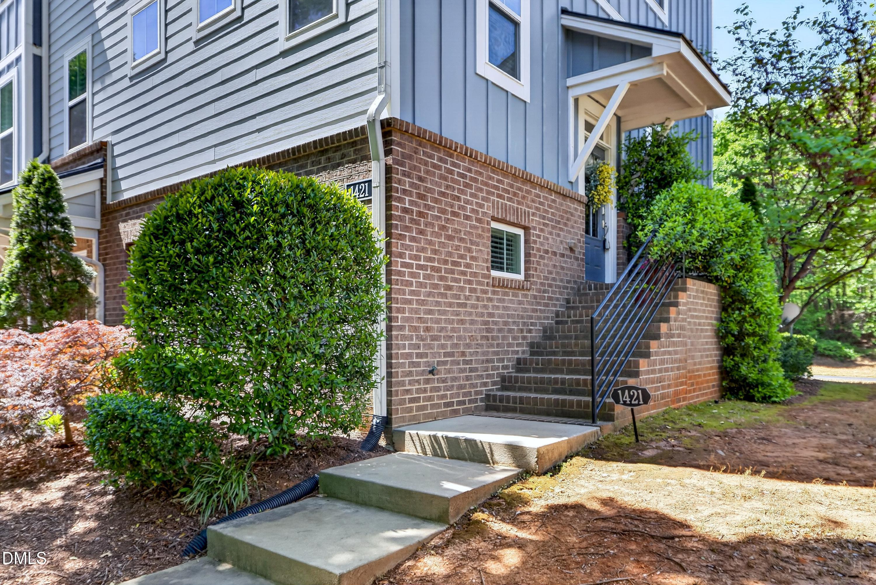 1421 Ardara Lane Raleigh, NC 27607 - Photo 2 of 38 Scene-7