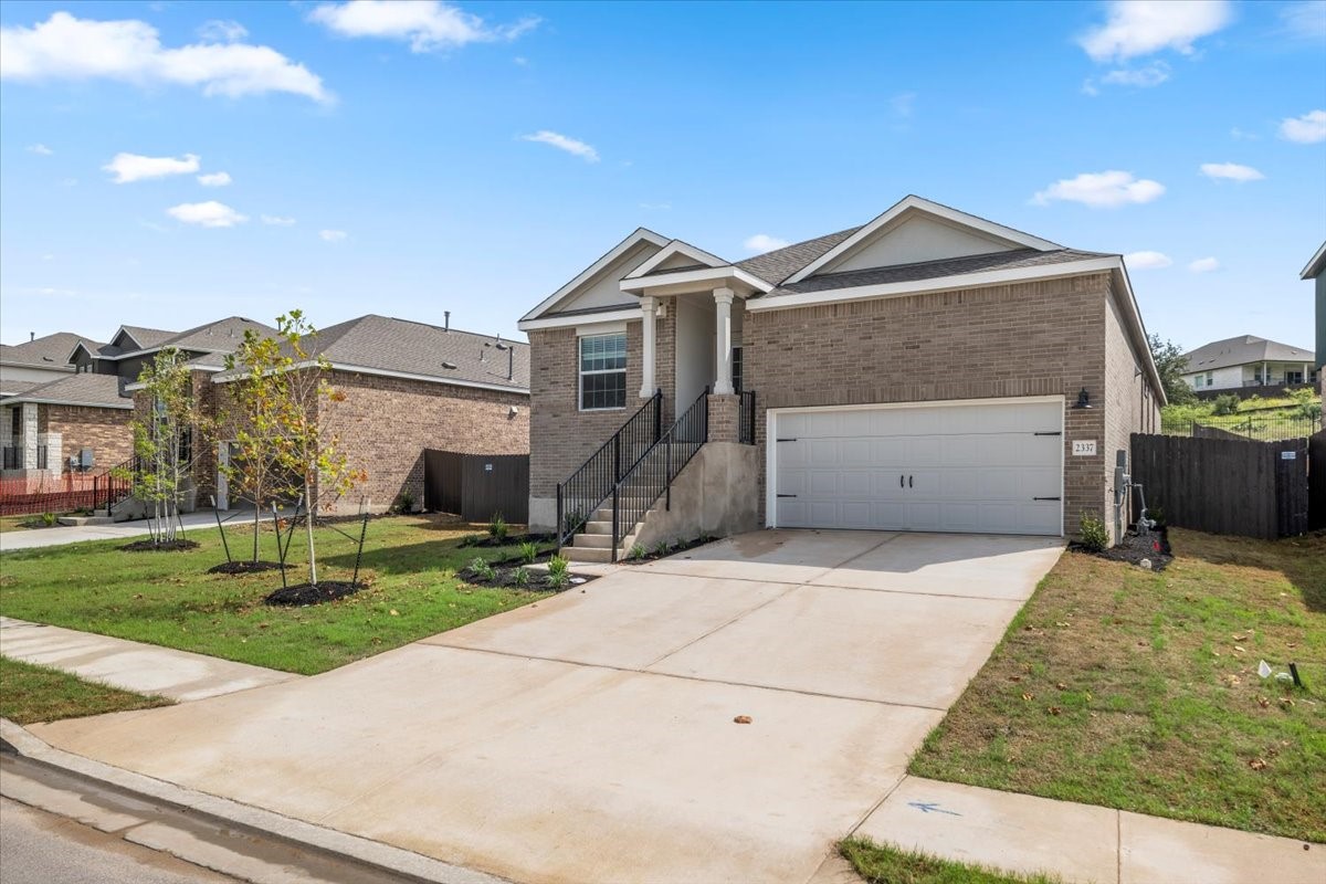 2337 Four Waters Loop Georgetown, TX 78628 - Photo 3 of 39 Gallery Image 3