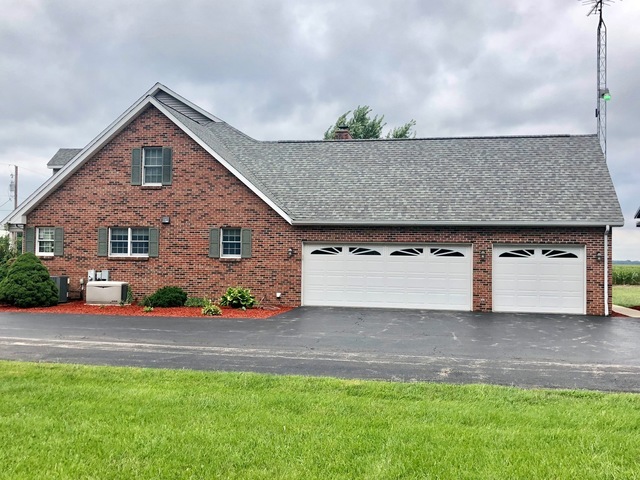 346 Rock Island Road Dixon, IL 61021 - Photo 2 of 36