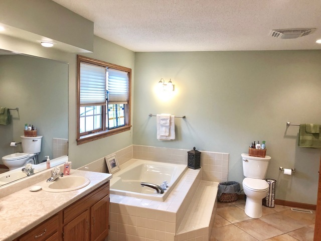 346 Rock Island Road Dixon, IL 61021 - Photo 22 of 36