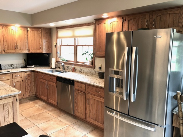 346 Rock Island Road Dixon, IL 61021 - Photo 7 of 36