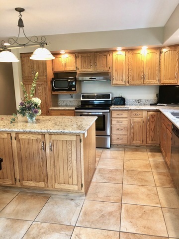 346 Rock Island Road Dixon, IL 61021 - Photo 8 of 36
