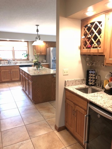 346 Rock Island Road Dixon, IL 61021 - Photo 10 of 36
