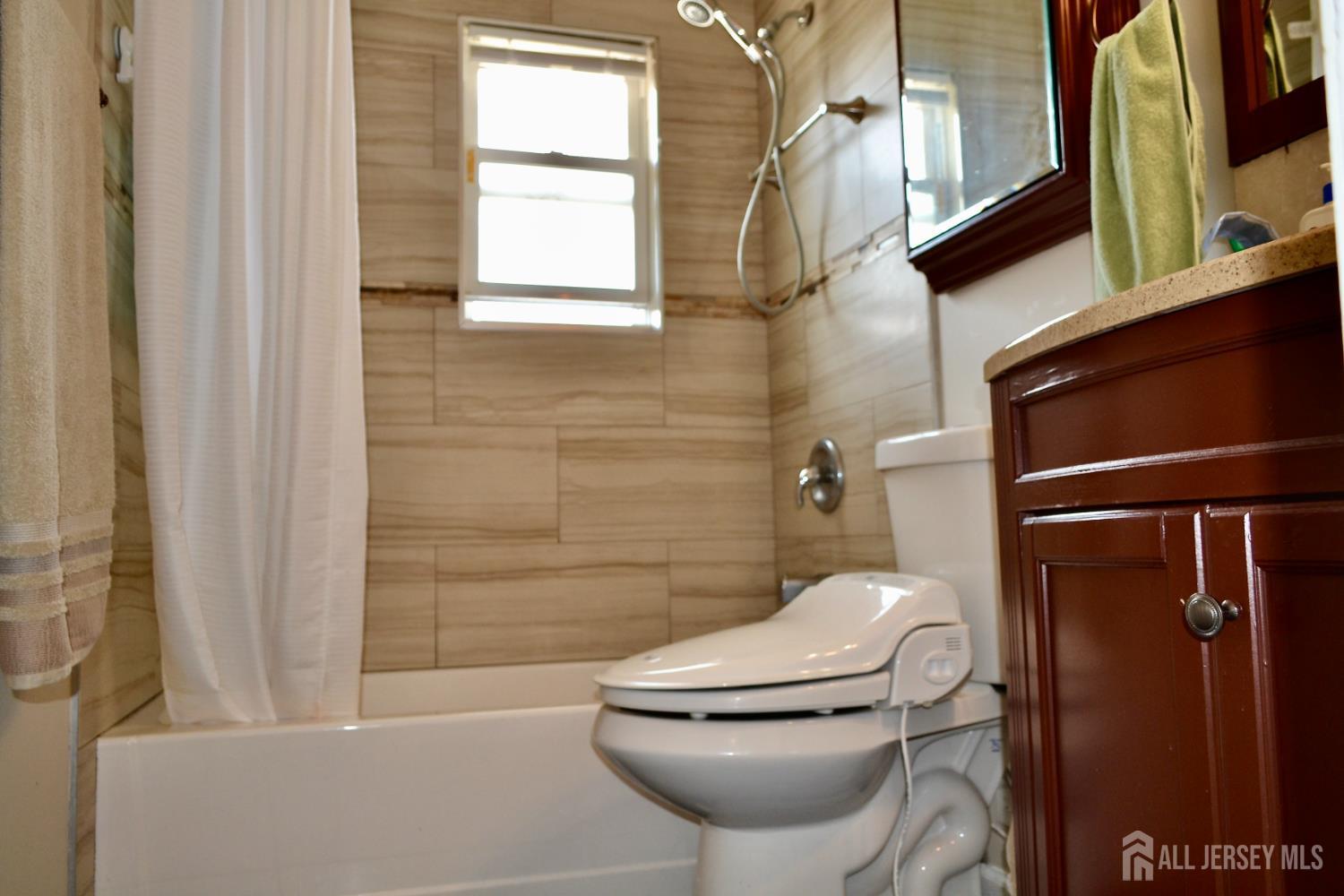 2 Albemarle Road East Brunswick, NJ 08816 - Photo 14 of 24