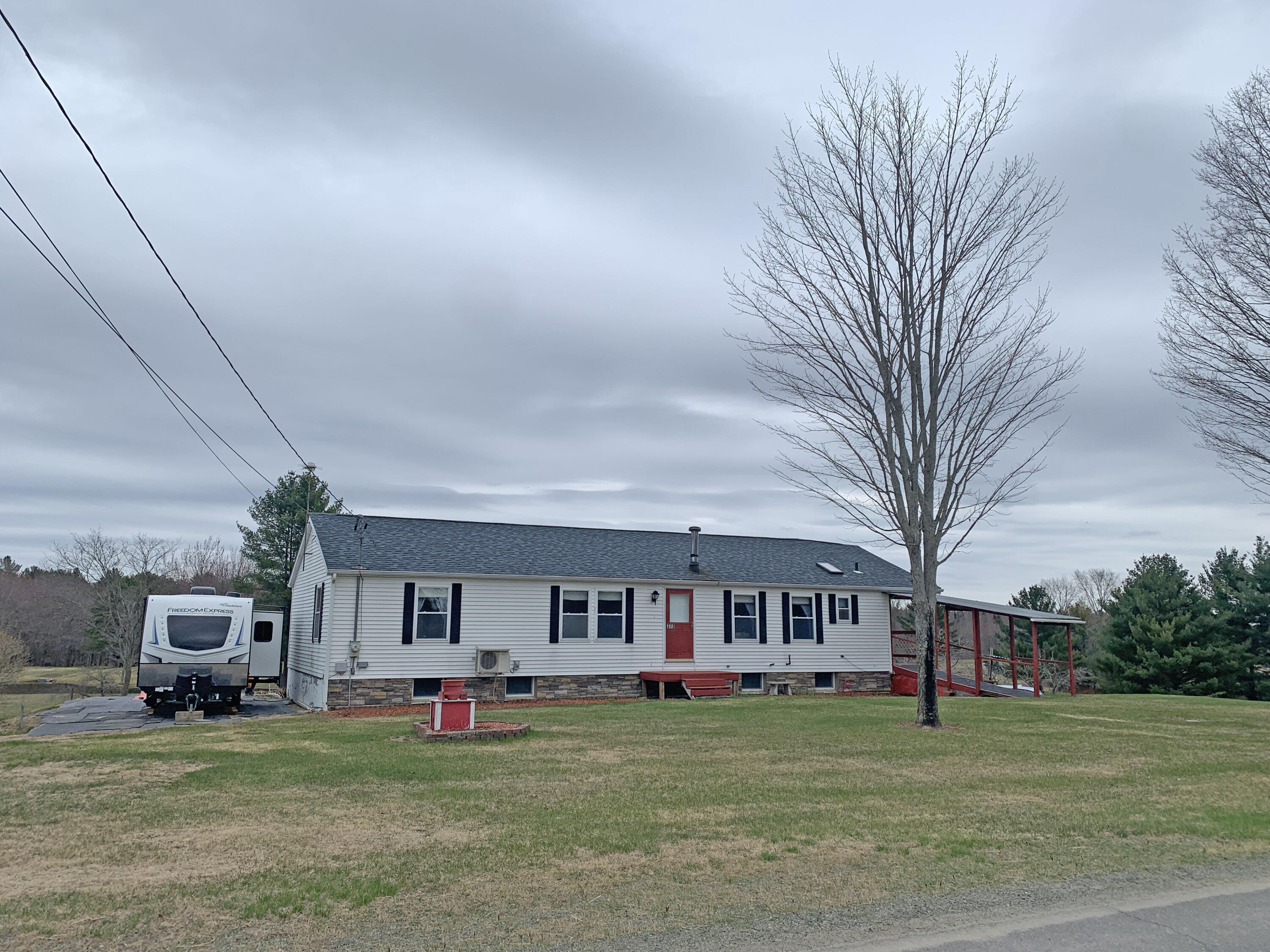 373 Horseback Road Clinton, ME 04927 - Photo 1 of 33 Front View