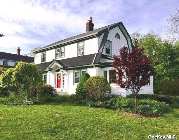 695 Rogers Road Southold, NY 11971 - Photo 1 of 20 Charming Dutch Colonial