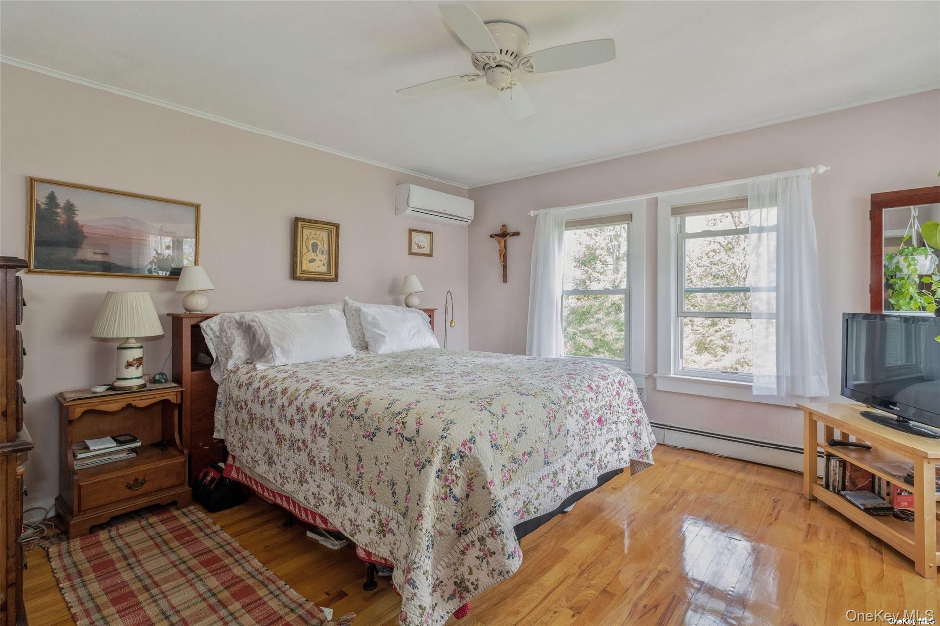 695 Rogers Road Southold, NY 11971 - Photo 16 of 20 Primary features breathtaking sunrises over Southold Bay